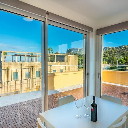 Апартаменты Sella Del Diavolo Terrace Sea View Wi-fi Ac